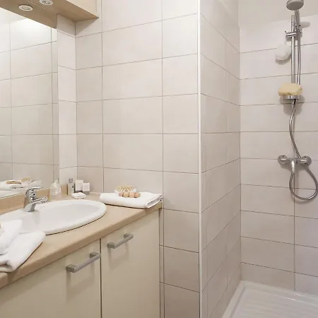 Apartment Close To Lift In Foy